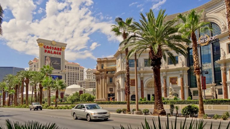 Is Jogging Possible on the Las Vegas Strip?